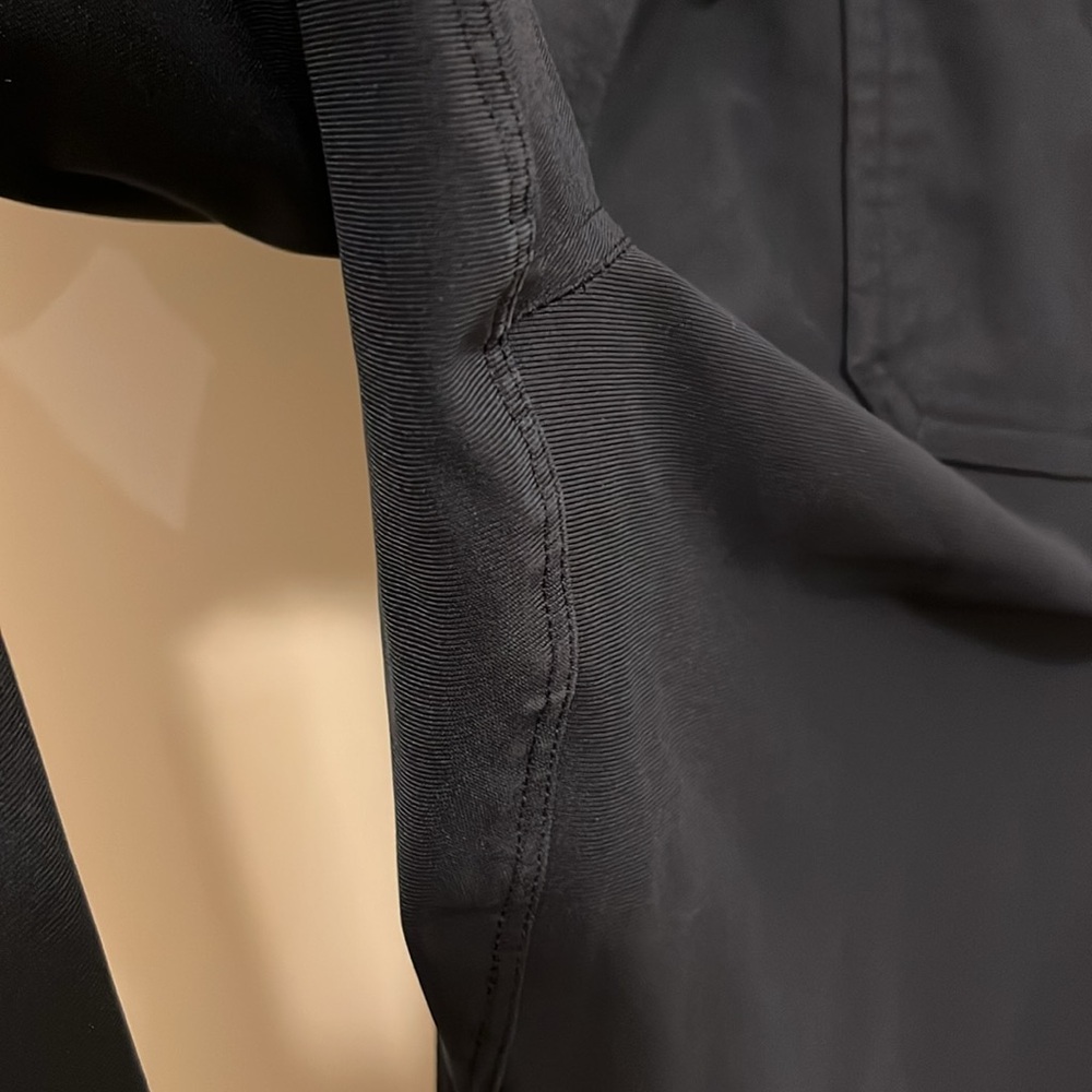 Lululemon‎ pants in dark blue size 32 (older style) - Picture 6 of 7